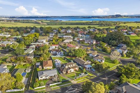 Photo of property in 86 Muir Avenue, Mangere Bridge, Auckland, 2022