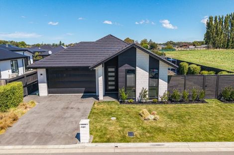 Photo of property in 27 Glengael Drive, Halswell, Christchurch, 8025