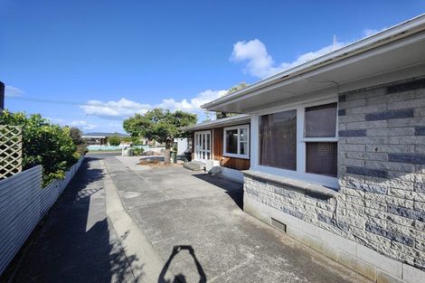 Photo of property in 17 Fenwick Crescent, Hillcrest, Hamilton, 3216