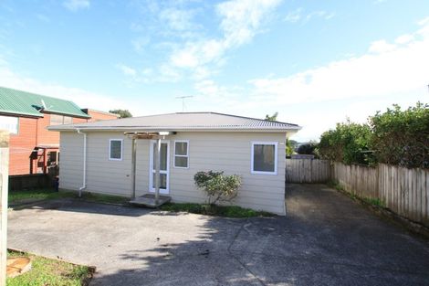 Photo of property in 306 Sunset Road, Windsor Park, Auckland, 0632