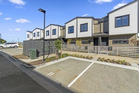 Photo of property in 11 Te Puketoka Lane, Mangere, 2022