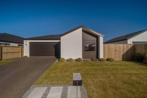 Photo of property in 5 Llew Summers Street, Belfast, Christchurch, 8051