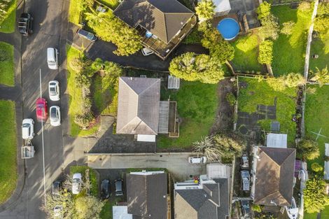 Photo of property in 35 Rehia Road, Massey, Auckland, 0614