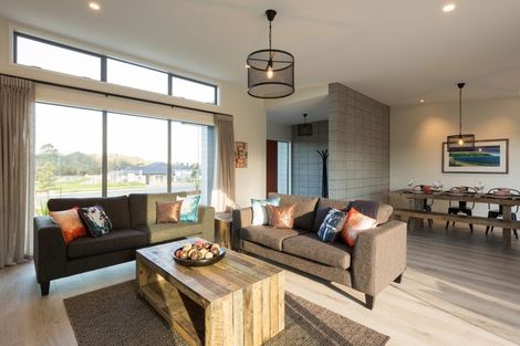 Photo of property in 12 Sherwood Way, Kinloch, 3377