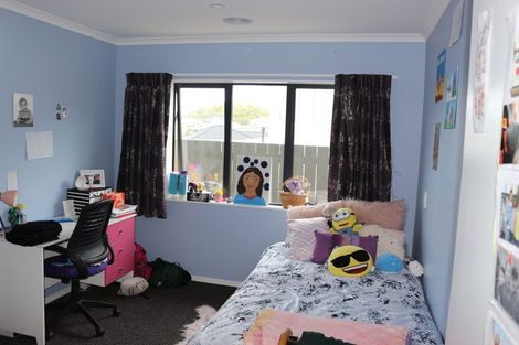 Photo of property in 10 Bickerton Rise, Churton Park, Wellington, 6037