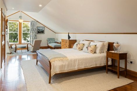Photo of property in 23 Ruakiwi Road, Hamilton Lake, Hamilton, 3204