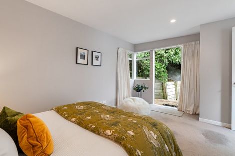 Photo of property in 353a Karaka Bay Road, Karaka Bays, Wellington, 6022