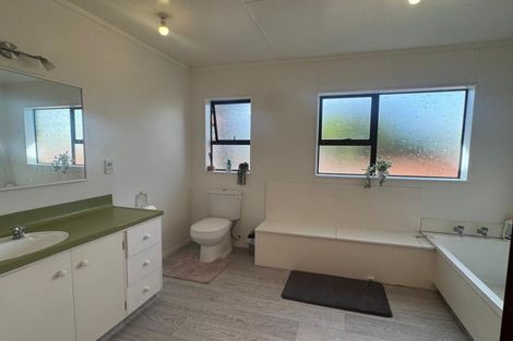 Photo of property in 16 Palmer Place, Parkvale, Hastings, 4122