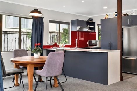 Photo of property in 2 Smylie Close, Ohauiti, Tauranga, 3112