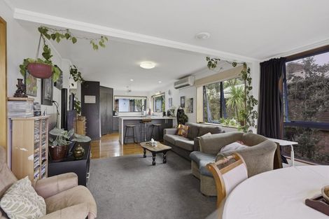 Photo of property in 16 Bush Point Road, Cable Bay, 0420