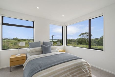 Photo of property in 1d Lowe Street, Belmont, Auckland, 0622