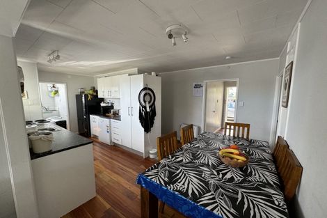 Photo of property in 32 Fairlight Place, Manurewa, Auckland, 2102