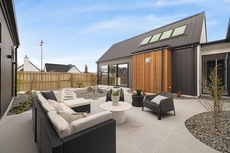 Photo of property in 2 Alan James Lane, Prebbleton, 7604