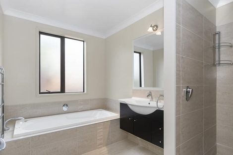 Photo of property in 5 Glenpark Crescent, Bethlehem, Tauranga, 3110