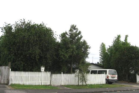 Photo of property in 55 Hellyers Street, Birkdale, Auckland, 0626