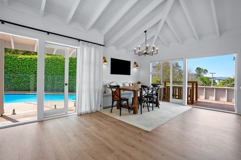 Photo of property in 7 Parr Terrace, Castor Bay, Auckland, 0620