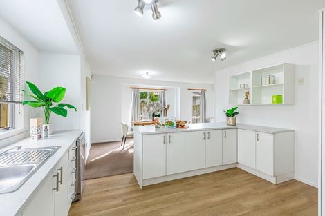 Photo of property in 8e Rathgar Road, Henderson, Auckland, 0610