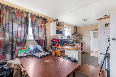 Photo of property in 31 Exeter Crescent, Takaro, Palmerston North, 4412