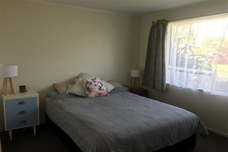 Photo of property in 8 Purcell Place, Melville, Hamilton, 3206