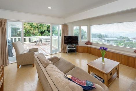 Photo of property in 4 Clematis Avenue, Murrays Bay, Auckland, 0630