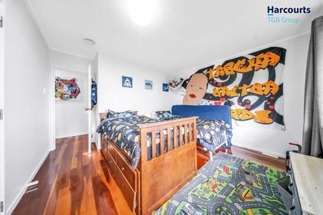 Photo of property in 8 Tawa Place, Waiuku, 2123