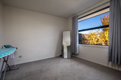 Photo of property in 90 Inniscort Street, Cromwell, 9310