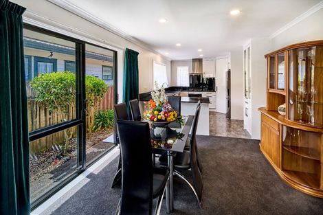 Photo of property in 9b Hinau Street, Tawa, Wellington, 5028