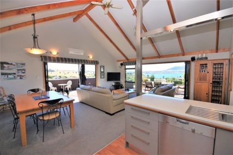 Photo of property in 11 Krissell Place, Acacia Bay, Taupo, 3330