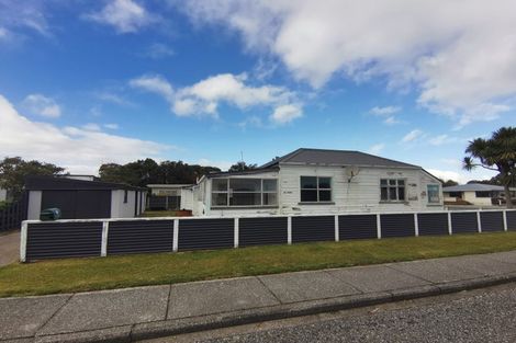 Photo of property in 28 Park Street, Hokitika, 7810