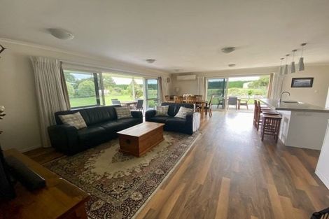 Photo of property in 4 Camellia Lane, Carterton, 5713