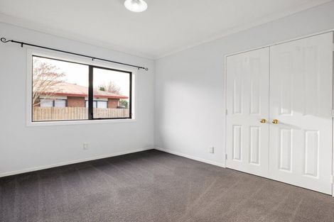 Photo of property in 9 Catalina Drive, Melville, Hamilton, 3206