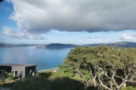 Photo of property in 92 Nicholson Road, Khandallah, Wellington, 6035