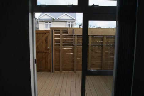 Photo of property in Pirie Street Townhouses, 35u6 Pirie Street, Mount Victoria, Wellington, 6011