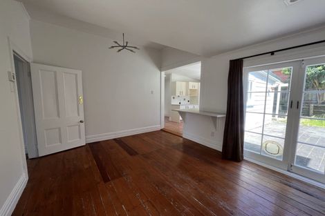 Photo of property in 1/29 Wolsley Avenue, Milford, Auckland, 0620