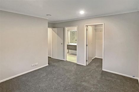 Photo of property in 11 Harry Richards Way, Pokeno, 2402