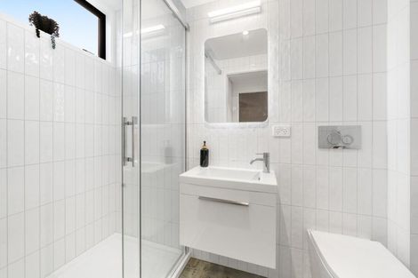 Photo of property in 2/938 Colombo Street, St Albans, Christchurch, 8014