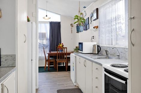 Photo of property in 5 Iredale Road, Hawera, 4610