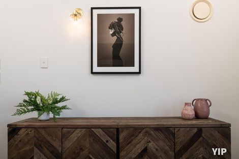 Photo of property in 7 Ruskin Road, Newlands, Wellington, 6037