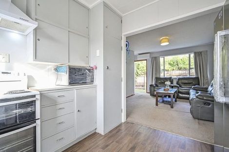 Photo of property in 8a/2 Christie Crescent, Havelock North, 4130