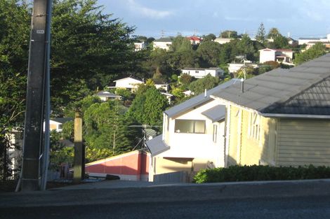 Photo of property in 33 Monarch Avenue, Hillcrest, Auckland, 0627