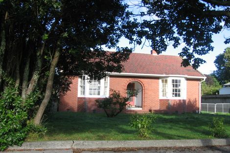 Photo of property in 14 Nile Street, Waterloo, Lower Hutt, 5011