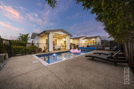 Photo of property in 14 Floyd Road, Riverhead, 0820