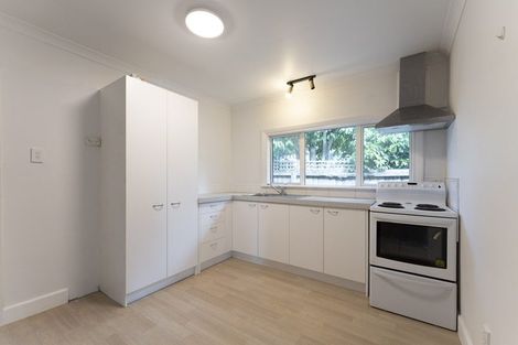 Photo of property in 43 Aorangi Road, Bryndwr, Christchurch, 8053