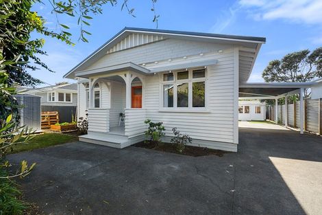 Photo of property in 15b Atiawa Street, Glen Avon, New Plymouth, 4312