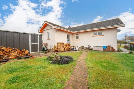Photo of property in 9 Moorhouse Street, Waimate, 7924