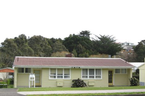 Photo of property in 24a Seaview Road, Marfell, New Plymouth, 4310