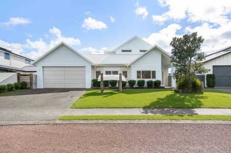 Photo of property in 306 Waterways Parade, Pauanui, Hikuai, 3579