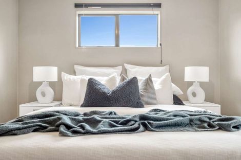 Photo of property in 37b Aquarius Drive, Kawaha Point, Rotorua, 3010