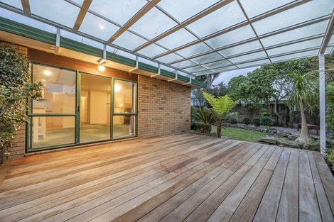 Photo of property in 14 Swanson Oaks, Swanson, Auckland, 0612