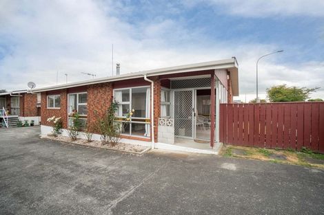 Photo of property in 24 Chelwood Street, Takaro, Palmerston North, 4412